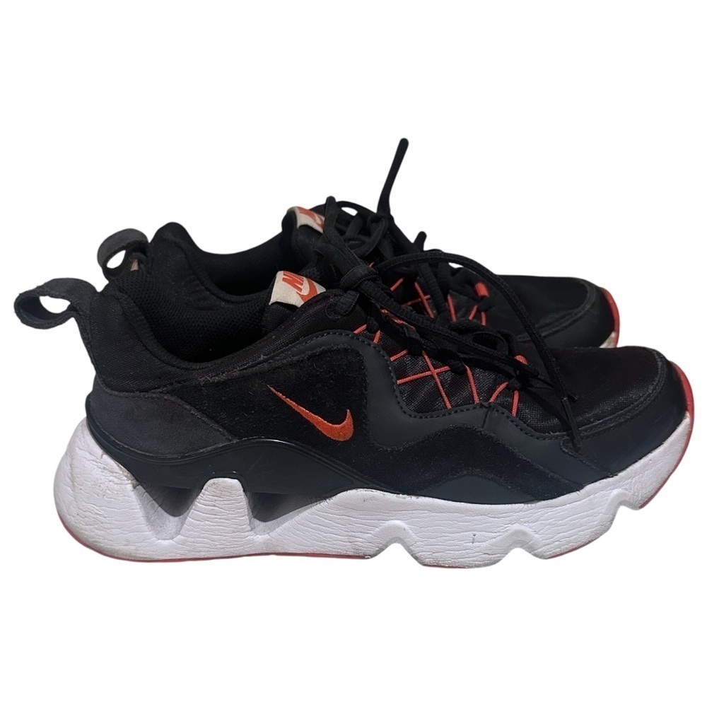 Nike RYZ 365 Bred Chunky Cutout Midsole Sneakers Black/Red Women’s 8 BQ4153-005 - Picture 2 of 8